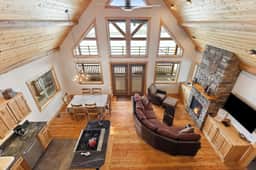 Como Peaks Cabin - Image 5