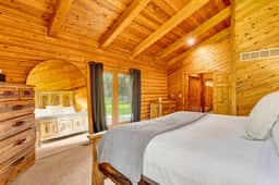 Copper Ranch Cabin - Image 2