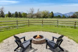 Mountain View Modern Farmhouse - Image 3