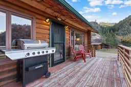 Sapphire Ridge Cabin - Image 3