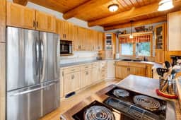 Sheafman Peaks Lodge - Image 2