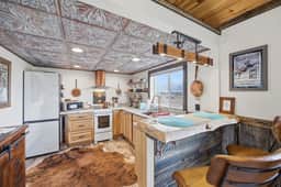 Stevi Sky Cottage - Image 2
