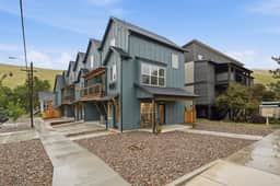 River City Townhome - Image 4