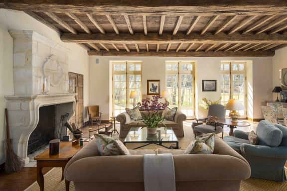 Elegant Fairways Abode - Image 1