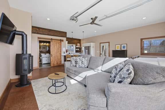 Little Pine Cottage - Image 1