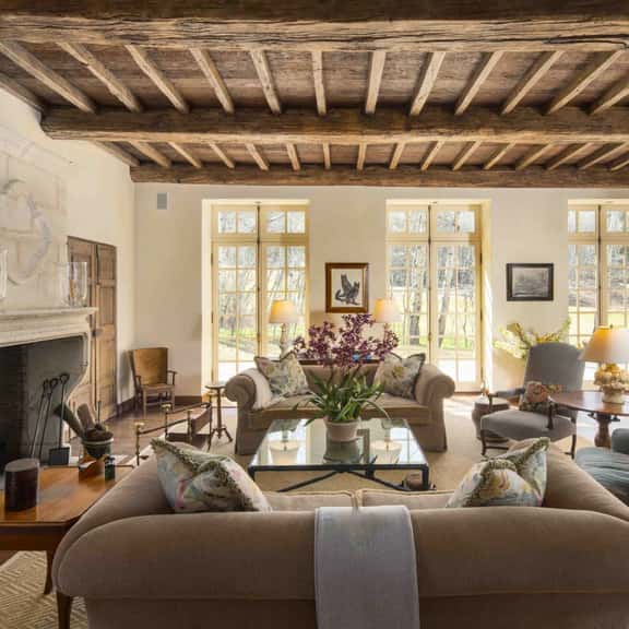 Elegant Fairways Abode - Image 1