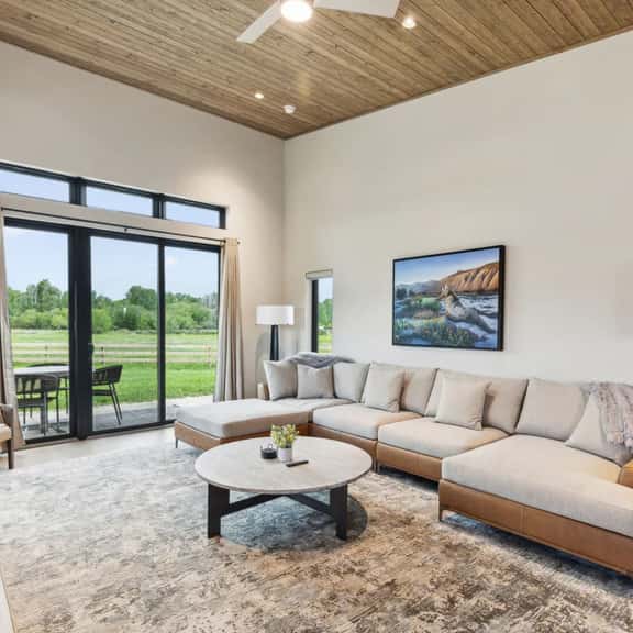 Mara Luxury Cabin- Sage - Image 1