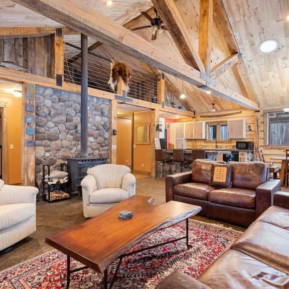 River’s Edge Cabin - Image 1