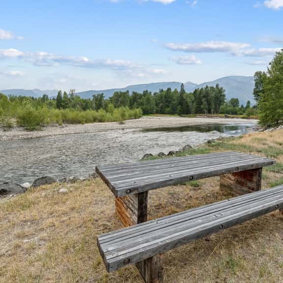 River Bend Lodge - Image 1