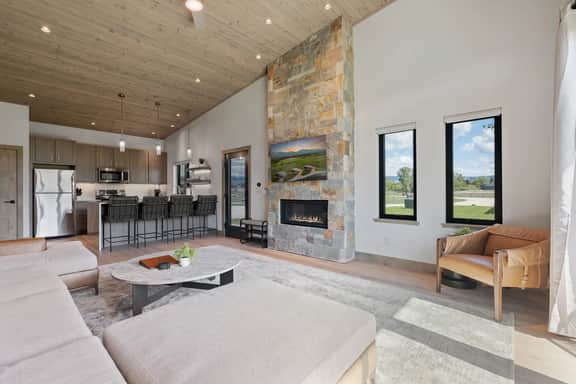 Mara Luxury Cabin- Aspen - Image 3