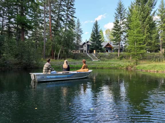 The Dreo Creek Estate: Luxury Home + Private Pond & Trails - Image 2