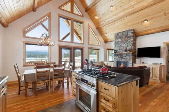 Como Peaks Cabin - Image 4