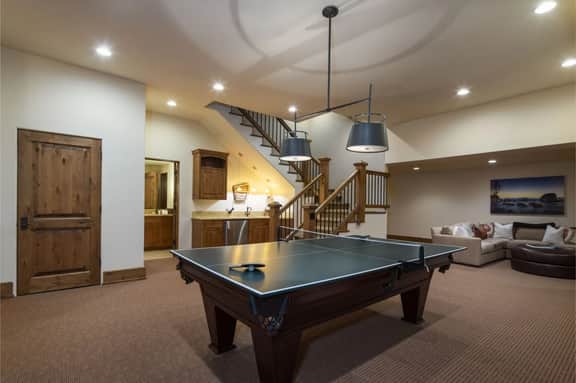 Exclusive Trail Creek Residence In Ketchum - Image 2