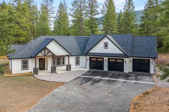 Luxury Rock Creek Abode - Image 4