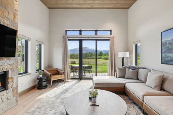 Mara Luxury Cabin- Sage - Image 5