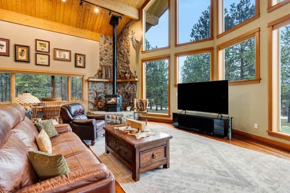 Moose Meadow Lodge - Image 2