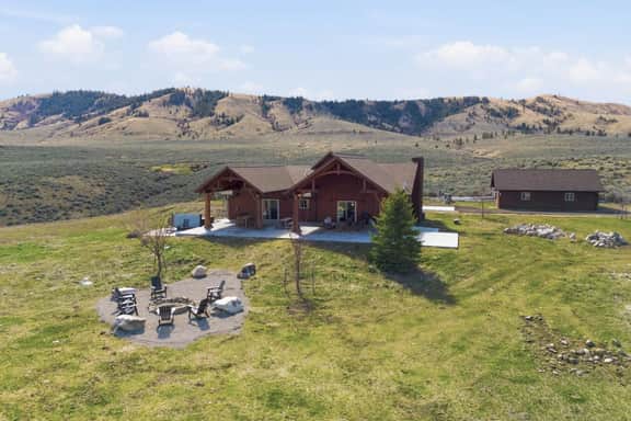 Sapphire Ridge Lodge - Image 5
