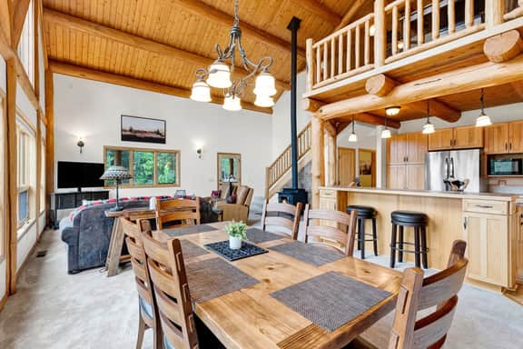 Sheafman Peaks Lodge - Image 3