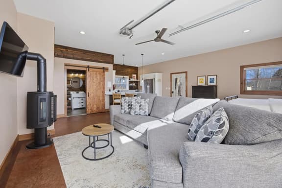 Little Pine Cottage - Image 1