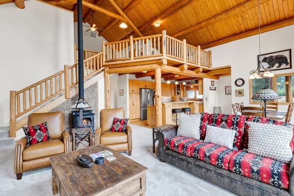 Sheafman Peaks Lodge - Image 1